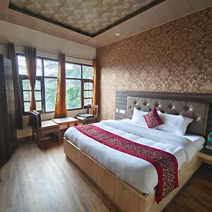 Mountain Zest-simla Royale Near Mall Road-free Pickup From Railway Station Shimla