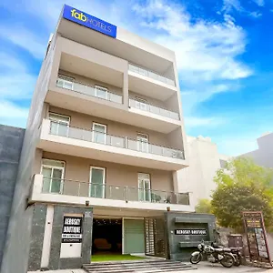 Fabhotel Aerosky - Nr Yashobhoomi Convention Centre Delhi (National Capital Territory of India)